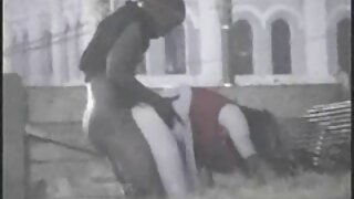 لب گنده, کف, بالا بردن خودش بالا و پایین در بزرگ سیاه دانلودفیلم سگسی و سفید دیک